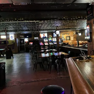 Large inside sitting area (there is also outside seat)