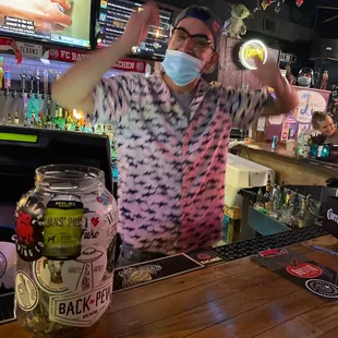 Smuckers! Leo! This guy will whip you up a whisky neat to a pistachio shot, on the dime! Simply, amazing. Tip well :))