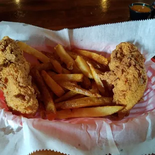 Fresh chicken tenders with thick-cut fries.  Yummy!!