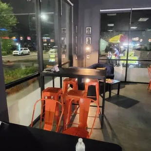 High top and couch seating