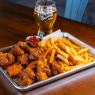 chicken wings and fried chicken, food