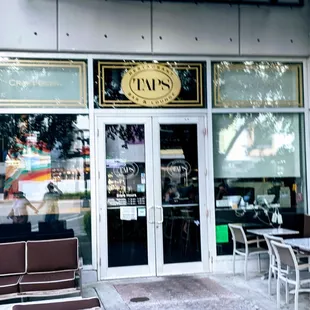 Taps Restaurant Bar &amp; Lounge