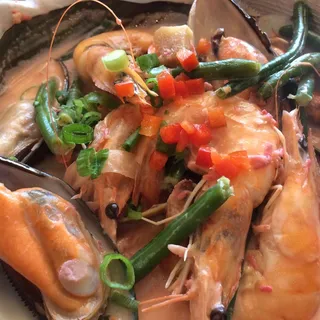 Ginataang Hipon At Tahong