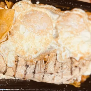 Chilaquiles Rojo's con pollo