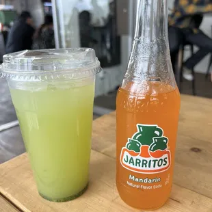 Agua de pepino n Jarritos