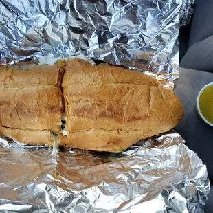 torta con milanesa de pollo (Mexican breaded chicken sub)