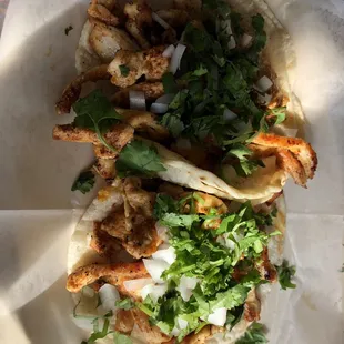 Fajita chicken tacos on corn tortillas (DELICIOUS)