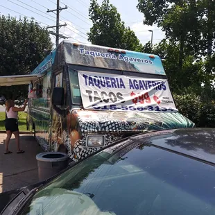 a taqueria agaveros food truck