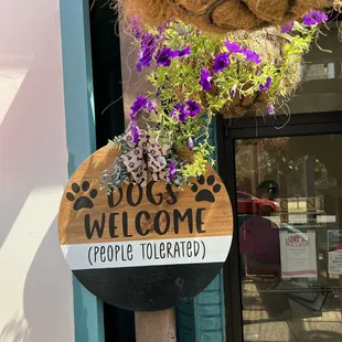 Outdoor sign!! So cute