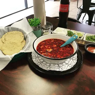 Menudo con tortillas Recien Hechas, solamente los domingos