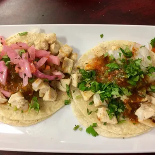 Tacos de pollo (all white meat)