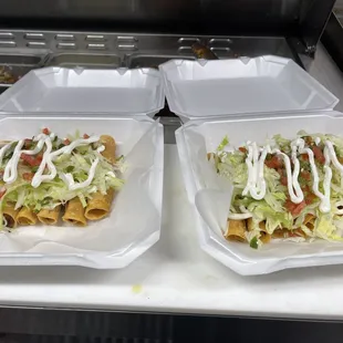 Crema lechuga más crema y queso fresco