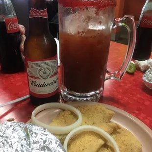 Michelada Especial con 3 chicharrónes de pescado - $7.99
