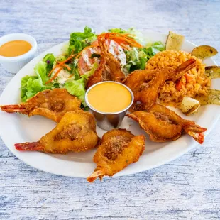 chicken wings and fried chicken, bbq chicken, fried chicken wings, chicken, bbq wings, chicken wings, fried chicken, poultry, food