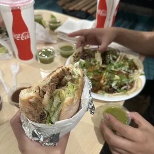 Torta de al pastor, agua de fresa