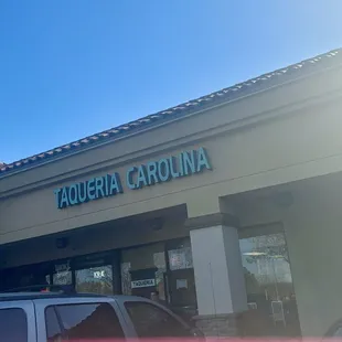 The outside  looks like.  A very simple!