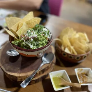 Guac and chips