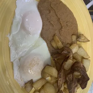 Huevos rancheros with the sauce on the side