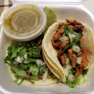 Al pastor taco. Asada taco.