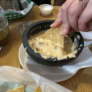 Chorizo Queso Fundido