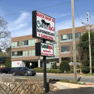 Business sign on Roswell.