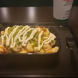 Nachos with Shrimp and Green Sauce
