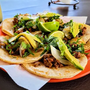 Tacos de bistek con Aguacate