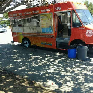 Walk on up and order!