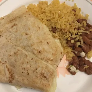 Quesadilla with rice and beans