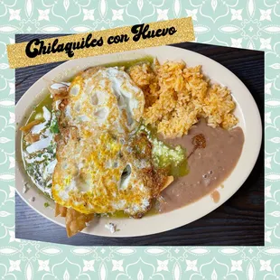 Chilaquiles con Huevo