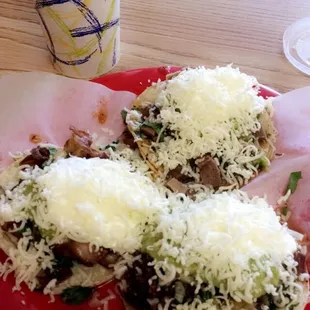 Couldn't choose between the meats, so I got; 1 tripas, lengua and cabeza and Jamaica drink all for about $10!!