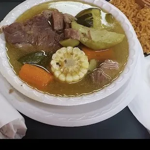 Caldo de res