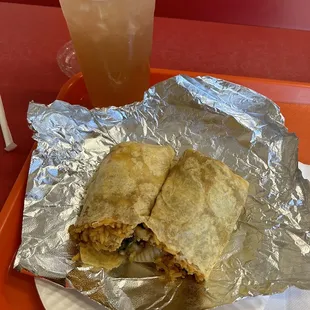 Chorizo con Huevo. Tamarind Juice.