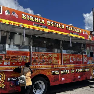 Truck on Wilson near crosstown