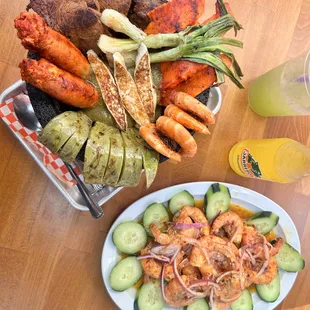 Molcajete y camarones a la kora