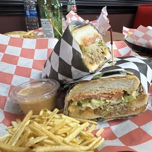 Pernil Sandwich with chips