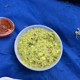 Guacamole & Chips 1/2 PINT