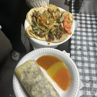 Cabeza burrito and tripa tacos