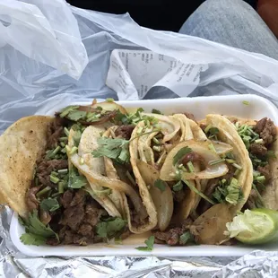 a plate of tacos