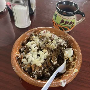 Chicken Chilaquiles en mole