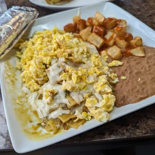 Chilaquiles verdes con huevos