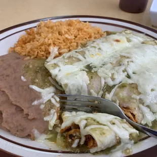 Enchiladas Suiza&apos;s ;).