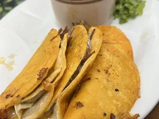 Tortilleria & Restaurant La Mexicana