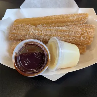 Churros con lechera