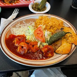 Special combo - shrimp, asada and chicken with diabla sauce