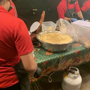 Cornmeal which turns into a ball for fresh tortillas