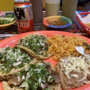 Taco dinner.Tacos de cabeza y lengua.BYOB