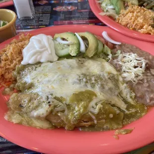 Enchiladas verdes con pollo