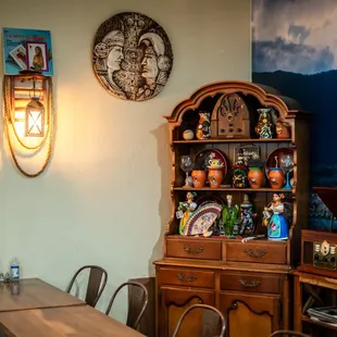 Cool artifacts Including a record player you can go up to to change the music