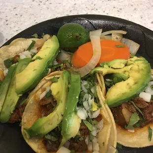 Tacos plus avocado